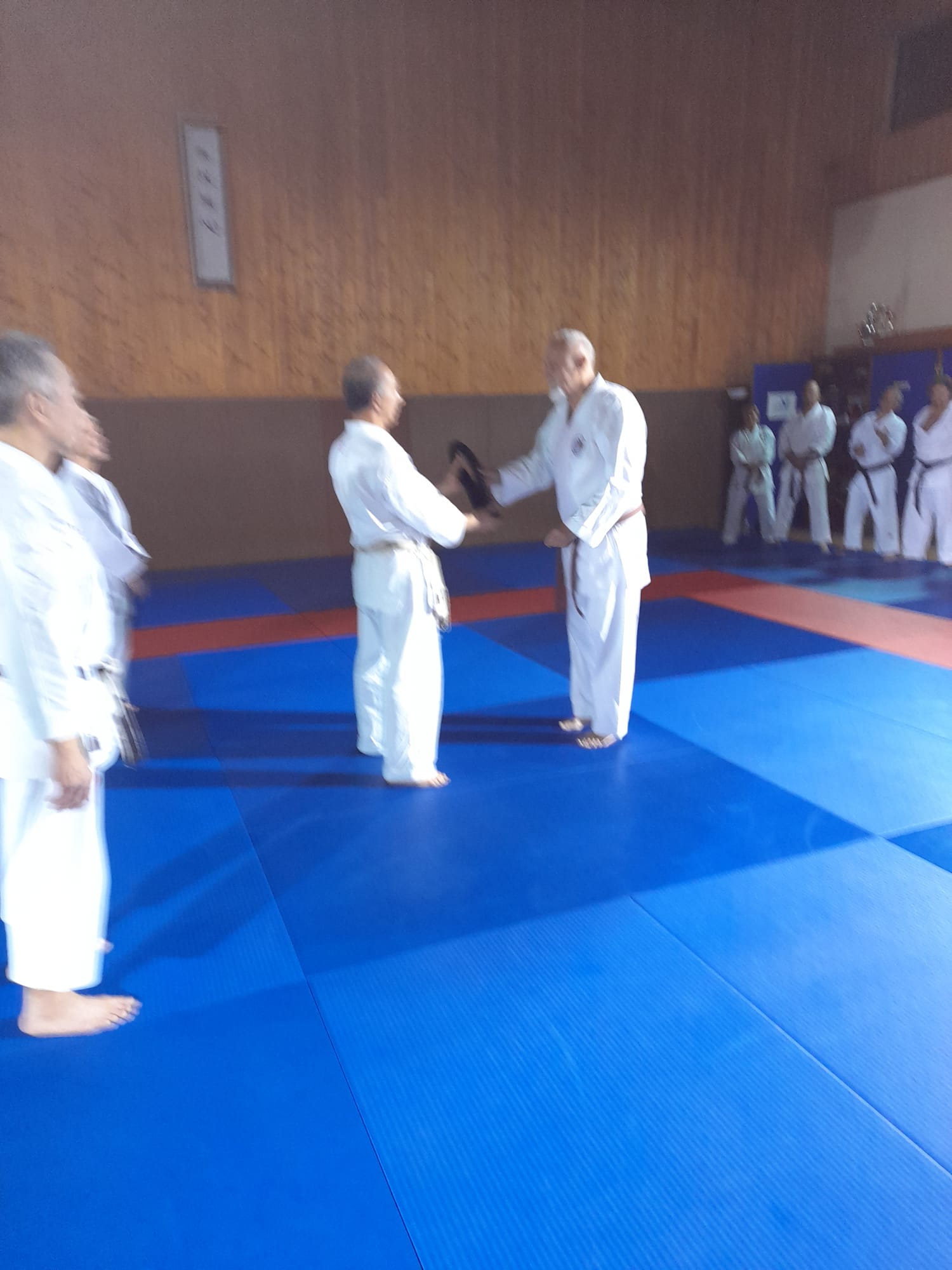 Remise de la ceinture noire par Henri